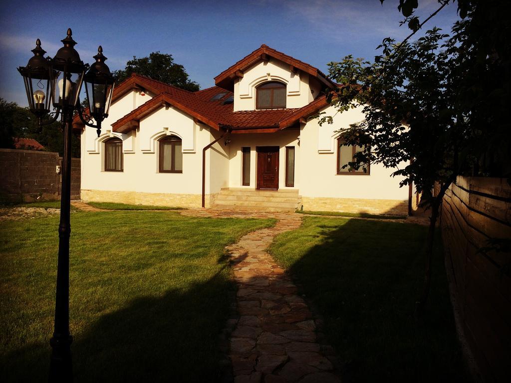 Pensiunea Groza Târgu Jiu Exterior photo